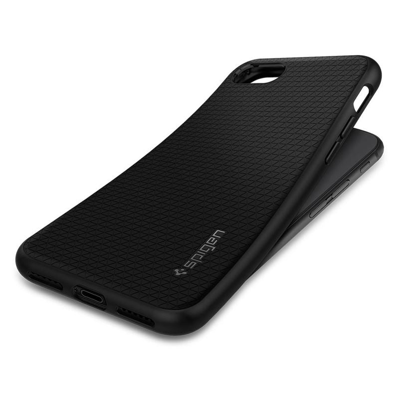 Simple, flexible case
