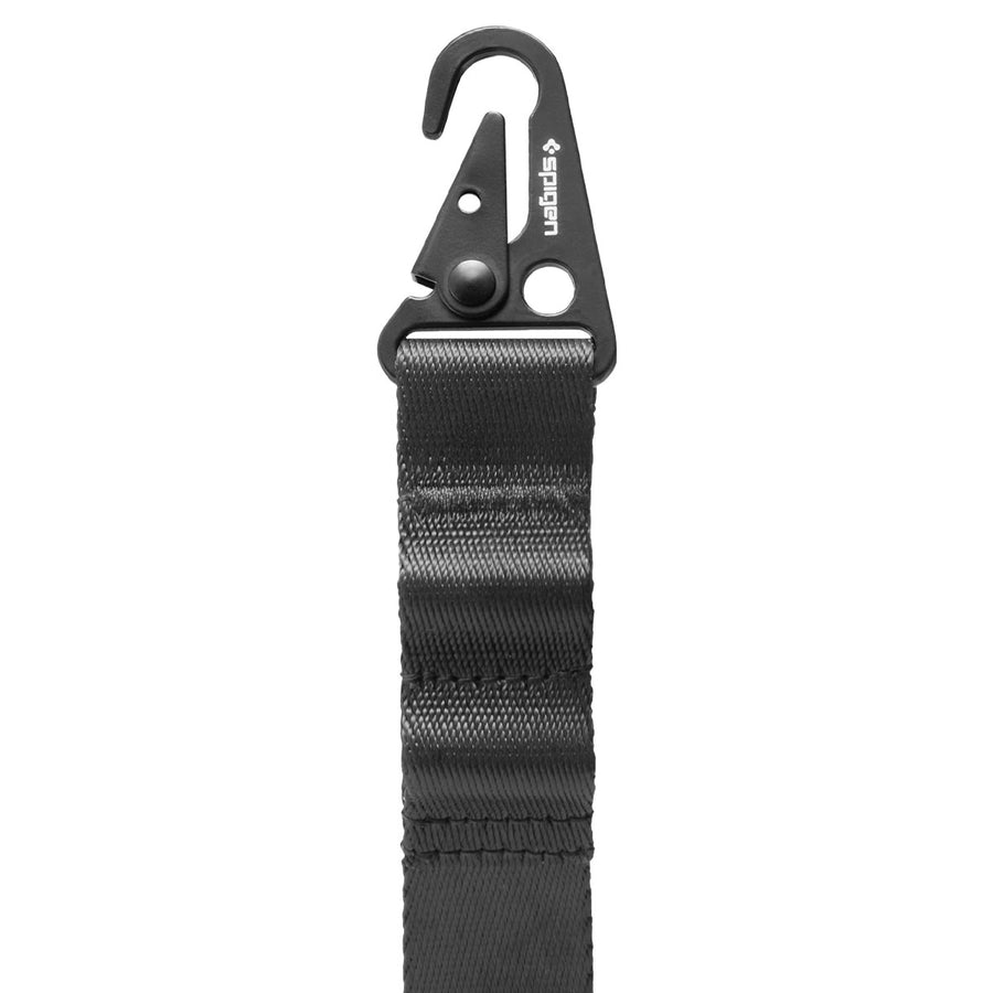 Clean design: simple and functional look that matches any outfit and gear