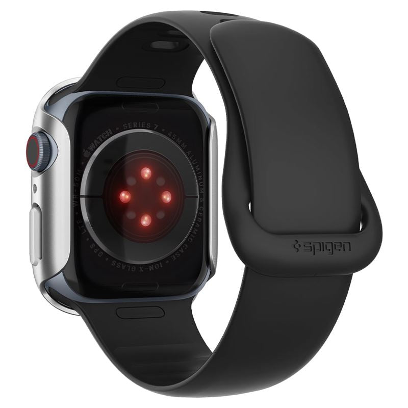 Full access to all functions thanks to precise cutouts