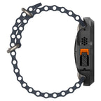 Spigen Lock Fit, čierny - Apple Watch Ultra 3/2/1