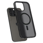Spigen Ultra Hybrid T MagSafe, frost black - iPhone 16 Pro Max