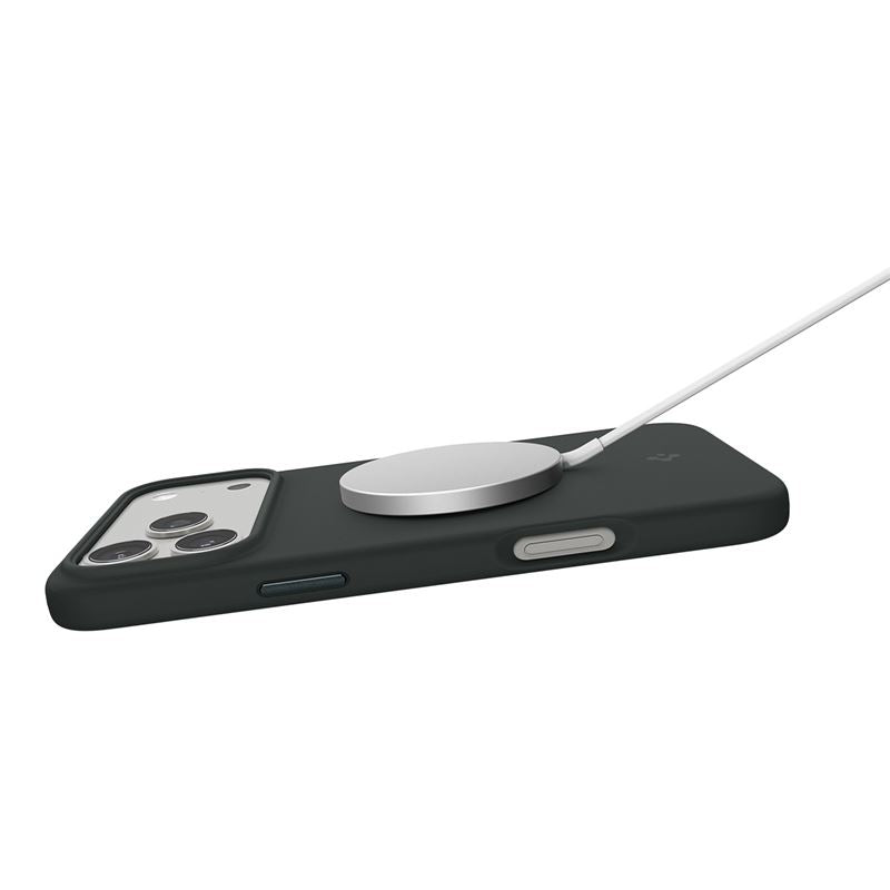 Spigen Silicone Fit MagSafe, abyss green - iPhone 17 Pro Max