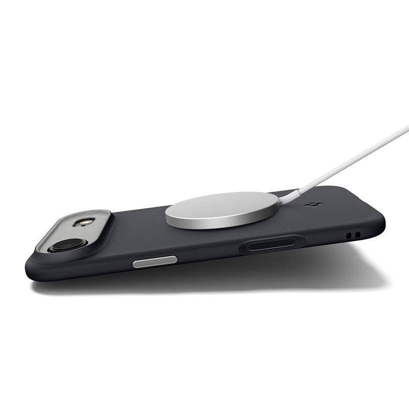 Integrated magnets keep your device secure and aligned, and are compatible with MagSafe chargers