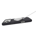 Spigen Silicone Fit MagSafe, black - iPhone 17 Pro