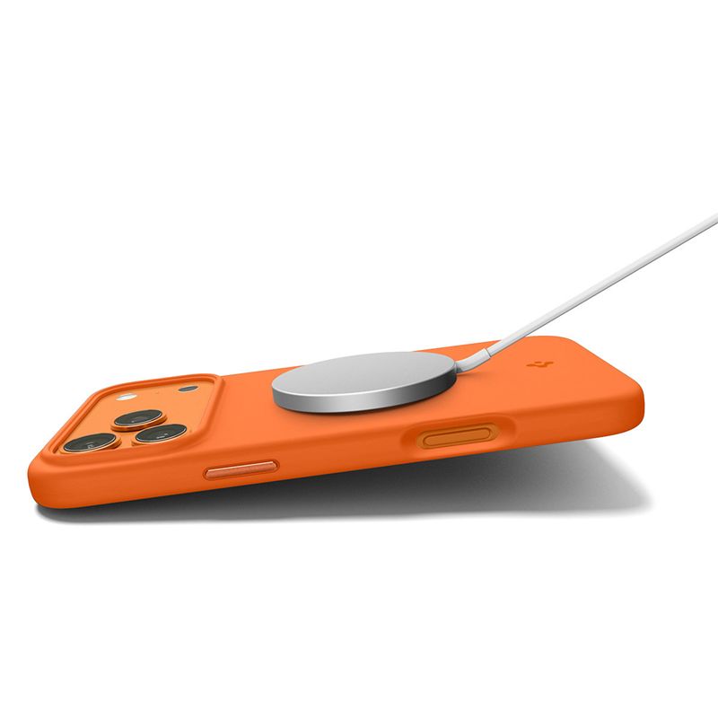 Spigen Silicone Fit MagSafe, cosmic orange - iPhone 17 Pro Max