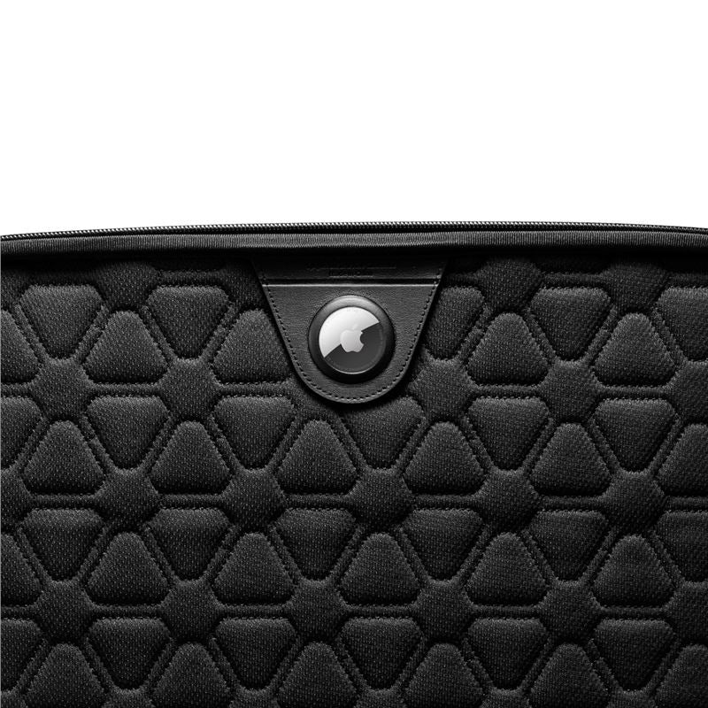 Spigen Rugged Armor Pro, black - MacBook Pro 16" M4 2024/M3 2023/M2 2023/M1 2021