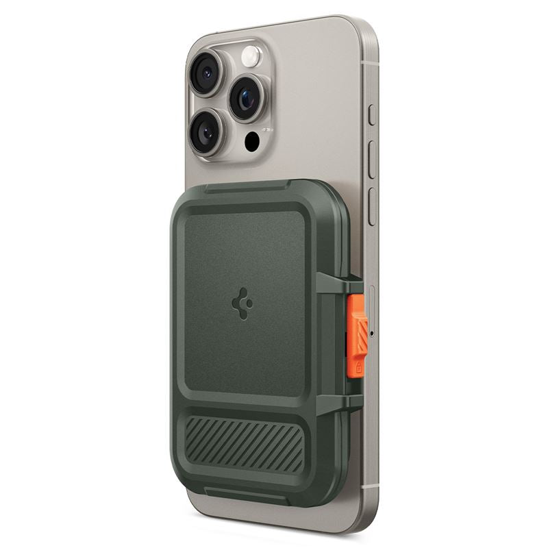 Spigen iPhone Lock Fit MagSafe Wallet, military green
