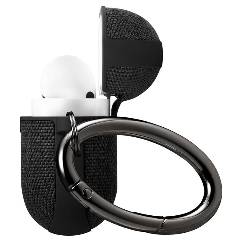 Practical carabiner included